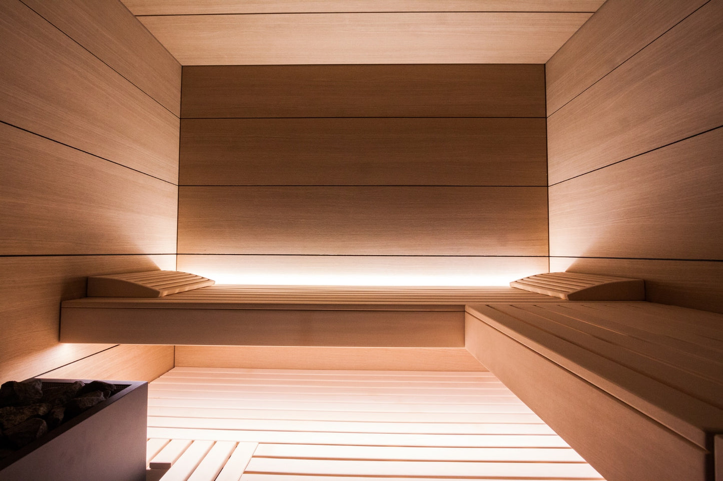 ThermaSol Fuji - Onyx Trim/Oak Hardwood, 2-5 Person, Indoor Sauna - Art of Spas